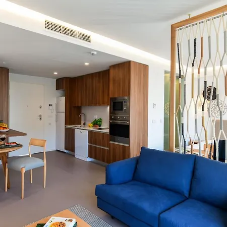 Oscar Concept شقة فندقية 4*